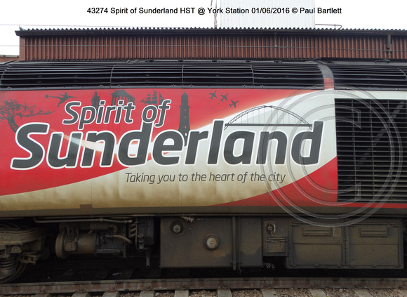 43274 Spirit of Sunderland HST @ York Station 2016-06-01 © Paul Bartlett [4w]