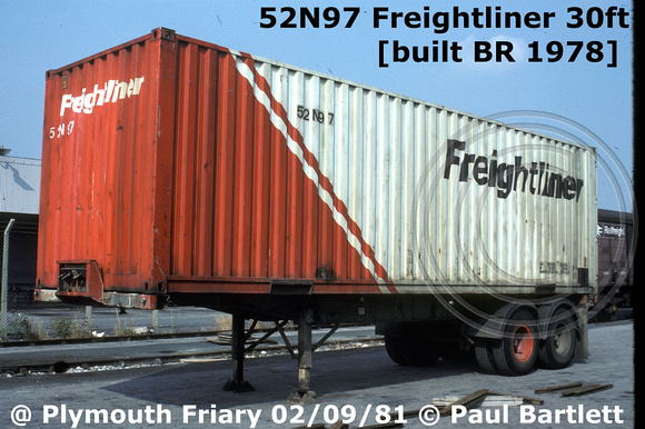 52N97 Freightliner 30ft