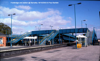 Footbridge and station @ Barnetby 2003-10-18 � Paul Bartlett [1w]
