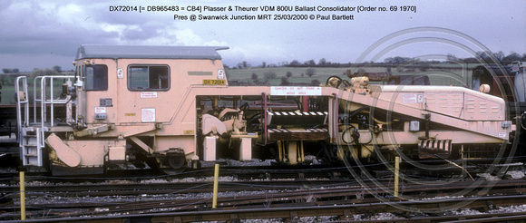 DX72014 P&T VDM 800 Ballast Consolidator Pres @ Swanwick Junction MRT 2000-03-25 � Paul Bartlett w