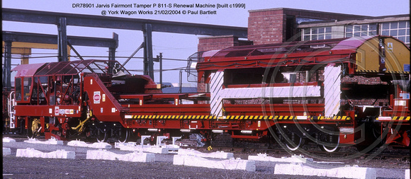 DR78901 Fairmont Tamper P 811-S Renewal Machine @ York Wagon Works 2004-02-21 � Paul Bartlett [6w]