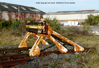 Buffer stops @ York South  2012-03-30 � Paul Bartlett [2wr]