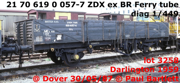 21 70 619 0 057-7 ZDX Ferry tube @ Dover 87-05-30 [1]