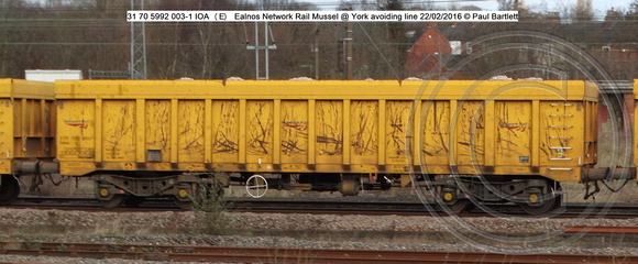 31 70 5992 003-1 IOA (E) Ealnos Network Rail Mussel York @ York avoiding line 2016-02-22 © Paul Bartlett w