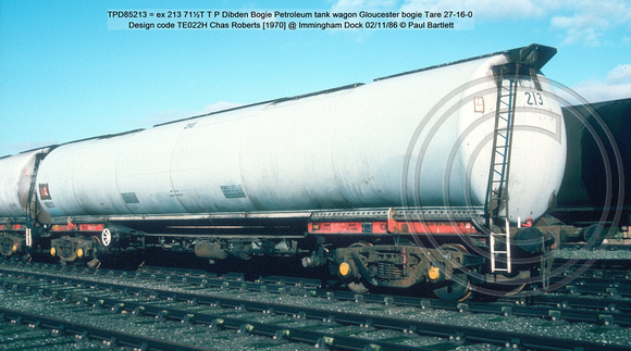 TPD85213 = ex 213 T P Dibden Bogie Petroleum tank wagon Gloucester bogie Design code TE022H Chas Roberts [1970] @ Immingham Dock 86-11-02 © Paul Bartlett w