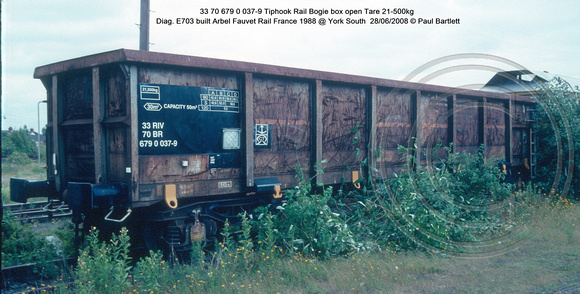 33 70 679 0 037-9 Tiphook Rail Bogie box open Diag. E703 built Arbel Fauvet Rail France 1988 @ York South  2008-06-28 © Paul Bartlett [1w]