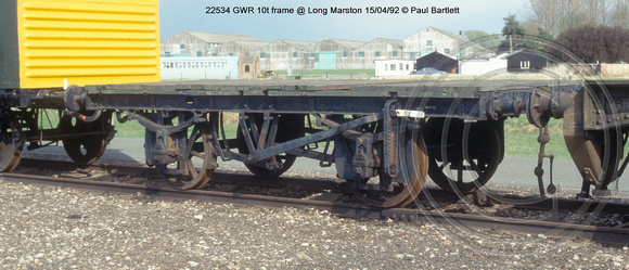 22534 GWR 10t frame @ Long Marston 92-04-15 � Paul Bartlett [2w]