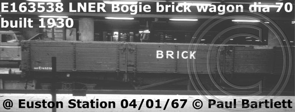 E163538_brick__m_