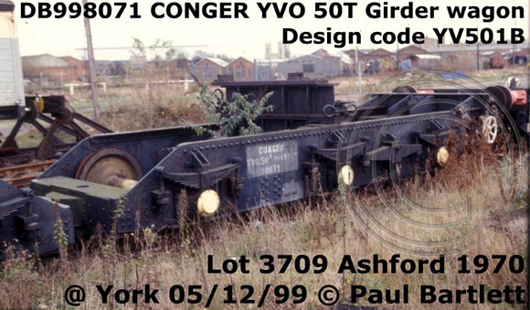 DB998071_CONGER_YVO_@ York North yard 99-12-05_03m_