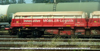 31 81 4932 372-3 Sggmrrss-y Mobiler aggregate containers Rail Cargo Group + MOBB 067839-0 @ Narbonne 2022-08-21 © Paul Bartlett w