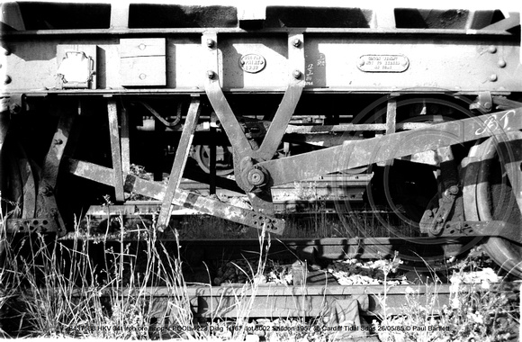 B437588 HKV 34t Iron ore hopper POOL 4223 Diag 1-167 lot 3002 Shildon 1957 @ Cardiff Tidal Sdgs 85-05-26 © Paul Bartlett [14w]
