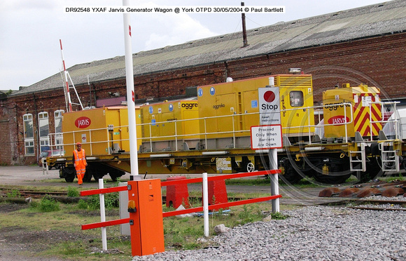 DR92548 YXAF Jarvis Generator Wagon @ York OTPD 2004-05-30 � Paul Bartlett w