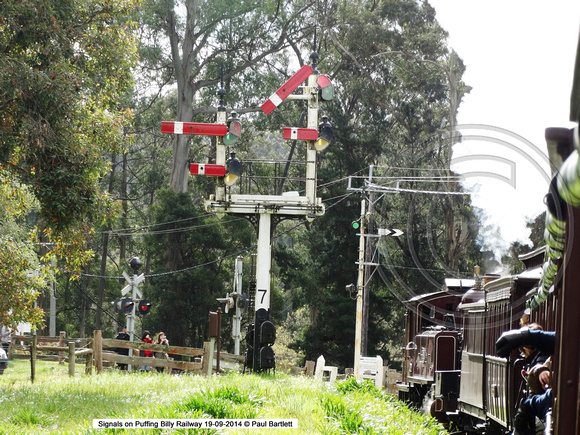 Signals on Puffing Billy Railway 19-09-2014 � Paul Bartlett