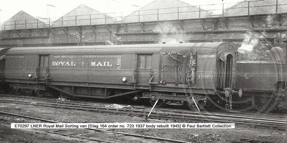 E70297 LNER Royal Mail Sorting van Diag 164 � Paul Bartlett Collection w
