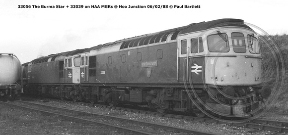 33056 The Burma Star + 33039 on HAA MGRs @ Hoo Junction 88-02-06 © Paul Bartlett [2w]