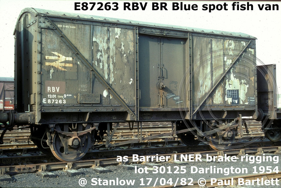 E87263 RBV ex Blue Spot fish van @ Stanlow 82-04-17
