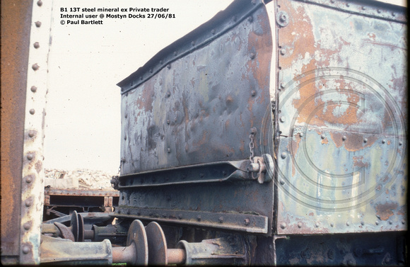 B1 Small steel mineral Internal user @ Mostyn Docks 81-06-27 © Paul Bartlett [5w]