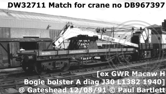 DW32711_DB967397__Bogie bolster A @ Gateshead 91-08-12 1M_