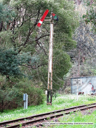 Signal at Lakeside on Puffing Billy Railway 19-09-2014 � Paul Bartlett