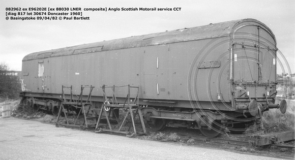 082962 Anglo Scottish Motorail @ Basingstoke 82-04-09 © Paul Bartlett [01w]