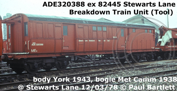 ADE320388 Stewarts Lane breakdown train 78-03-12 [1]