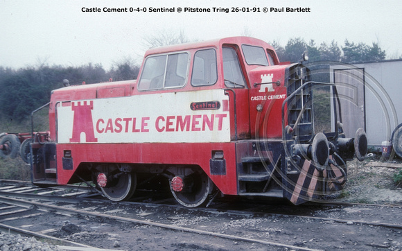 Castle Cement 0-4-0 Sentinel @ Pitstone Tring 91-01-26 � Paul Bartlett w