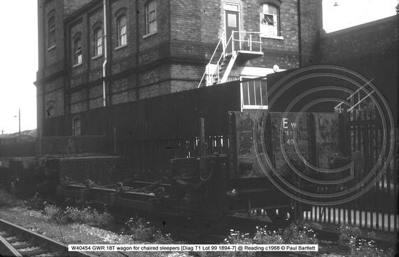 W40454 wagon for chaired sleepers @ Reading c1968 � Paul Bartlett w