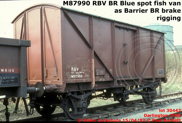 M87990 RBV ex Blue spot fish van @ Stoke Cockshute 82-04-15