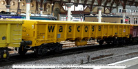 81 70 5932 239-3 MLA Ealnos 66.1t Network Rail owned Wacosa Tare 23-900kg Design code ML004A Built Greenbrier Europe 11.2021 @ York Station 2022-05-08 © Paul Bartlett [2w]