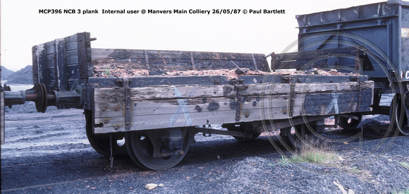 MCP396 NCB 3 plank Internal user @ Manvers Main Colliery 87-05-26 © Paul Bartlett [3w]