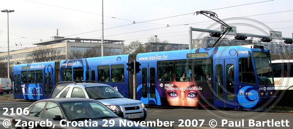 2106  tram @ Zagreb Croatia 2007-11-29