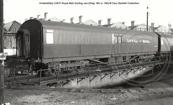 Unidentified LNER Royal Mail Sorting van [Diag 164 or 165] � Paul Bartlett Collection w