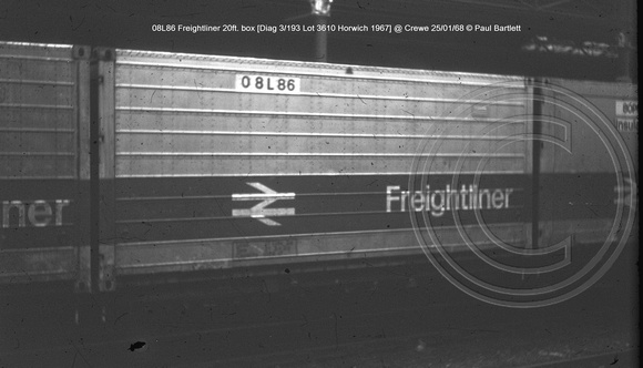 08L86 Freightliner @ Crewe 68-01-25 � Paul Bartlett w