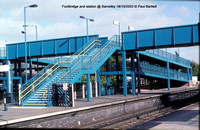 Footbridge and station @ Barnetby 2003-10-18 � Paul Bartlett [2w]