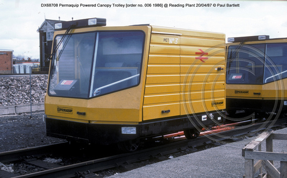 DX68708 Permaquip Powered Canopy Trolley @ Reading Plant 87-04-20 � Paul Bartlett w