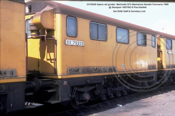 DX79209 Speno rail grinder @ Stockport 82-07-18 � Paul Bartlett [1w]