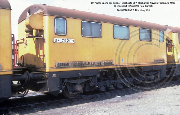 DX79209 Speno rail grinder @ Stockport 82-07-18 � Paul Bartlett [2w]