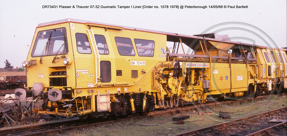 DR73431 - P&T 07-32 Duomatic Tamper-Liner @ Peterborough 88-05-14 � Paul Bartlett w