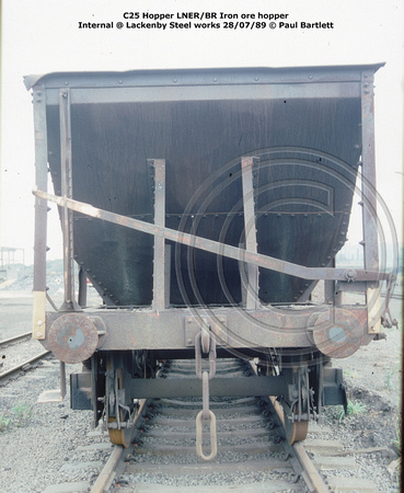 C25 LNER-BR Iron ore hopper @ Lackenby 89-07-28 © Paul Bartlett [2w]