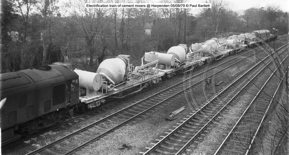 Electrification train of cement mixers @ Harpenden 79-08-05 � Paul Bartlett W