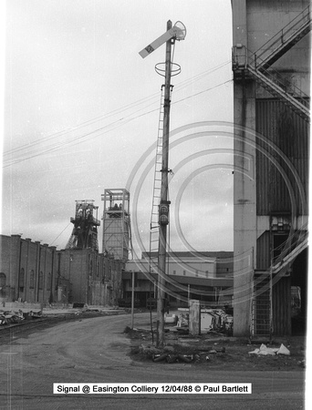 Signal @ Easington Colliery 88-04-12 � Paul Bartlett w