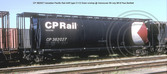 CP 382027 CP Rail grain covhop @ Vancouver 09 July 88 � Paul Bartlett w