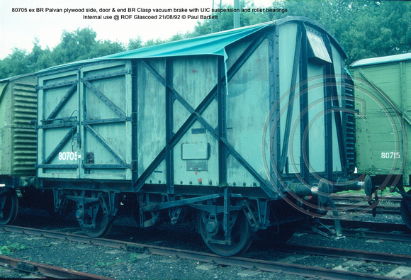 80705 ex BR Palvan plywood side, door & end BR Clasp vacuum brake with UIC suspension and roller bearings Internal use @ ROF Glascoed 92-08-21 © Paul Bartlett [2w]