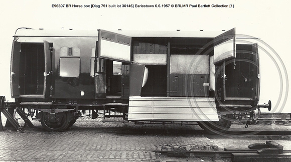 E96307 BR Horse box Diag 751 © BRLMR 57-857 Paul Bartlett Collection [2w]
