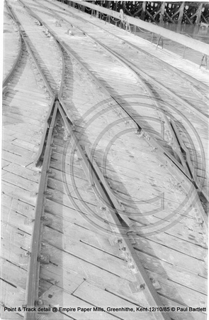Point & Track detail @ Empire Paper Mills, Greenhithe, Kent 85-10-12 © Paul Bartlett [3w]