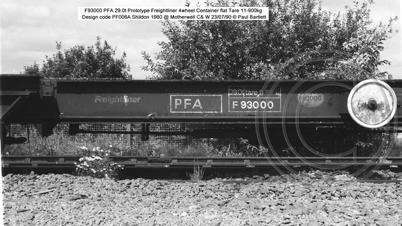 F93000 PFA Container flat @ Motherwell C& W 90-07-23 � Paul Bartlett [07w]