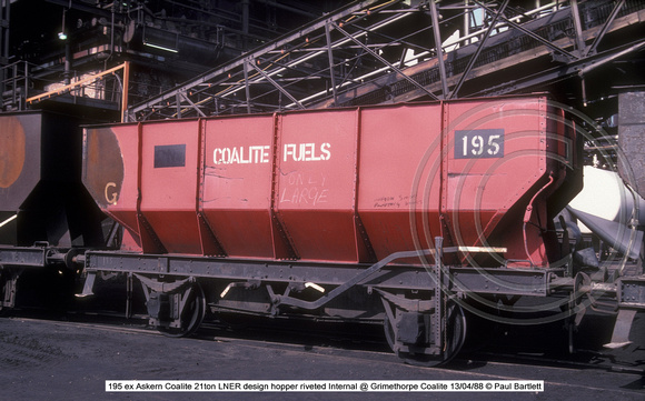 195 21ton LNER design riveted Internal @ Grimethorpe Coalite 88-04-13 � Paul Bartlett w