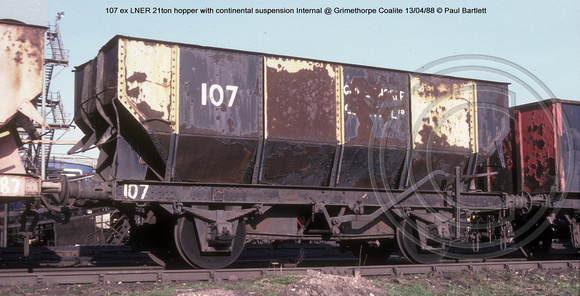 107 LNER 21ton continental suspension Internal @ Grimethorpe Coalite 88-04-13 � Paul Bartlett w