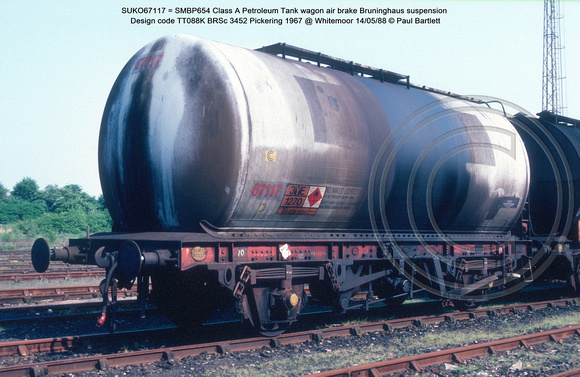 SUKO67117 = SMBP654 Class A Petroleum Tank wagon air brake Design code TT088K BRSc 3452 Pickering 1967 @ Whitemoor 88-05-14 © Paul Bartlett w