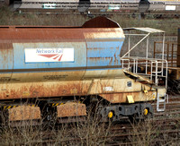 380209 HQAH 64.4t Network Rail Autoballaster intermediate hopper [built Doncaster 2001] Tare 25-600kg @ York Network Rail Reception Sidings 2016-02-22 © Paul Bartlett [10w]